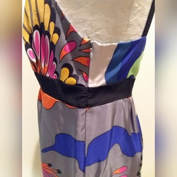 Colorful Patterned Dress - Picture 3 of 10